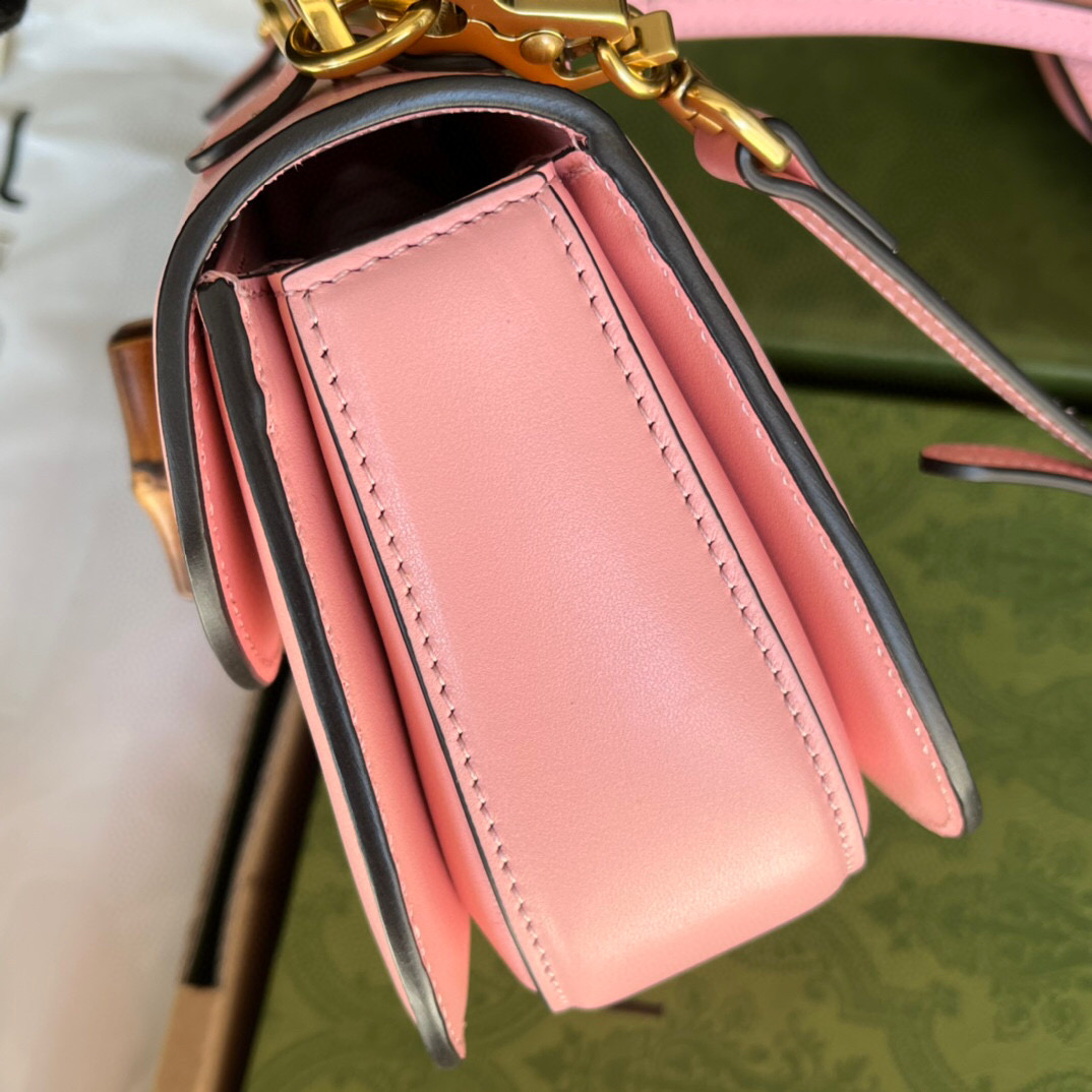 G*u*i bamboo handle bag