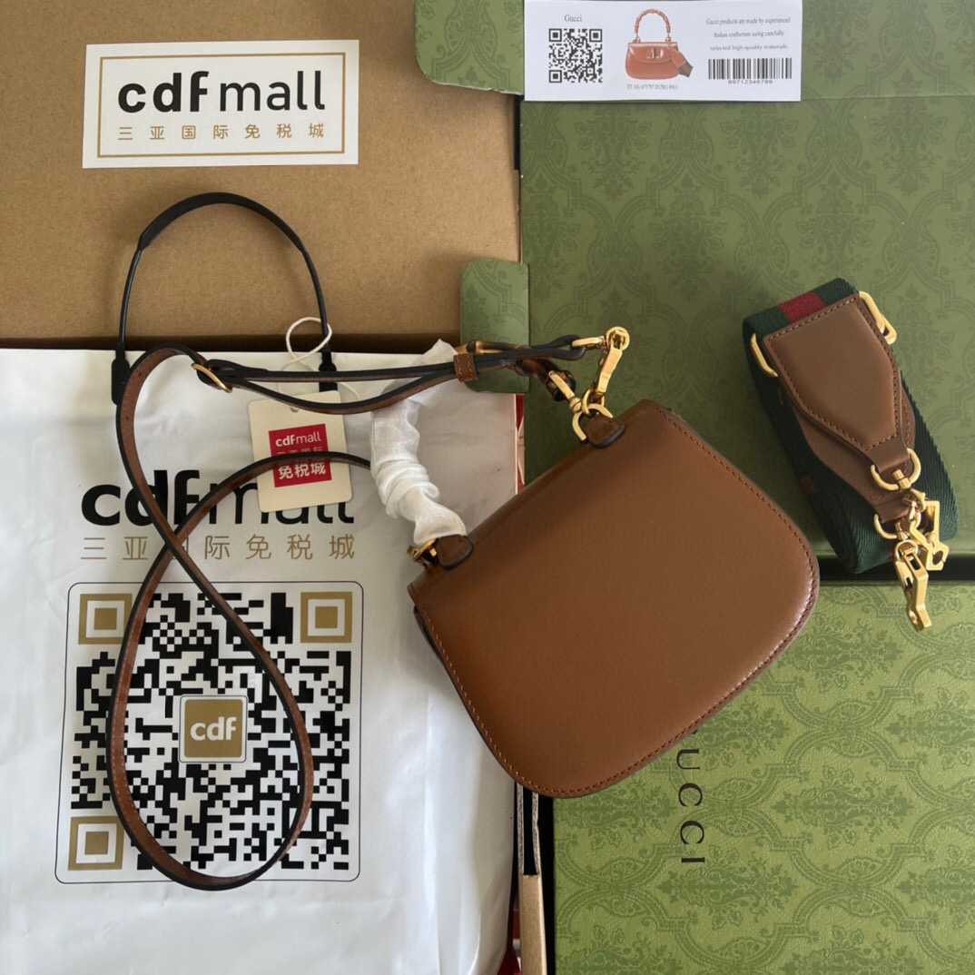 G*u*i bamboo handle bag