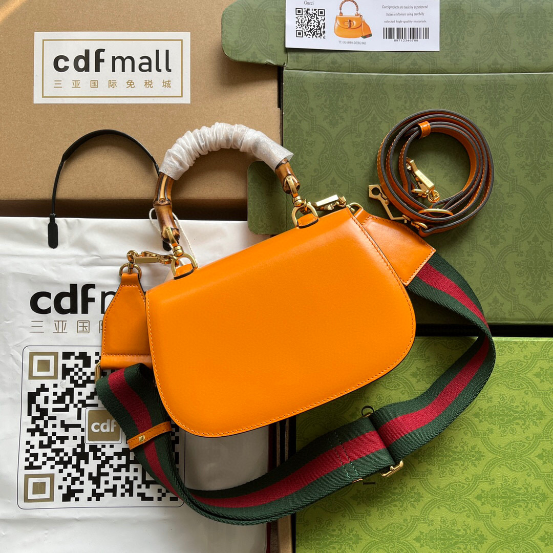 G*u*i bamboo handle bag