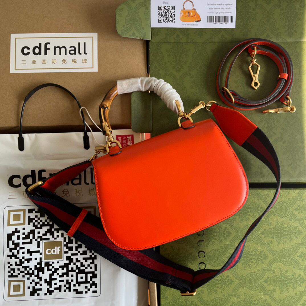G*u*i bamboo handle bag