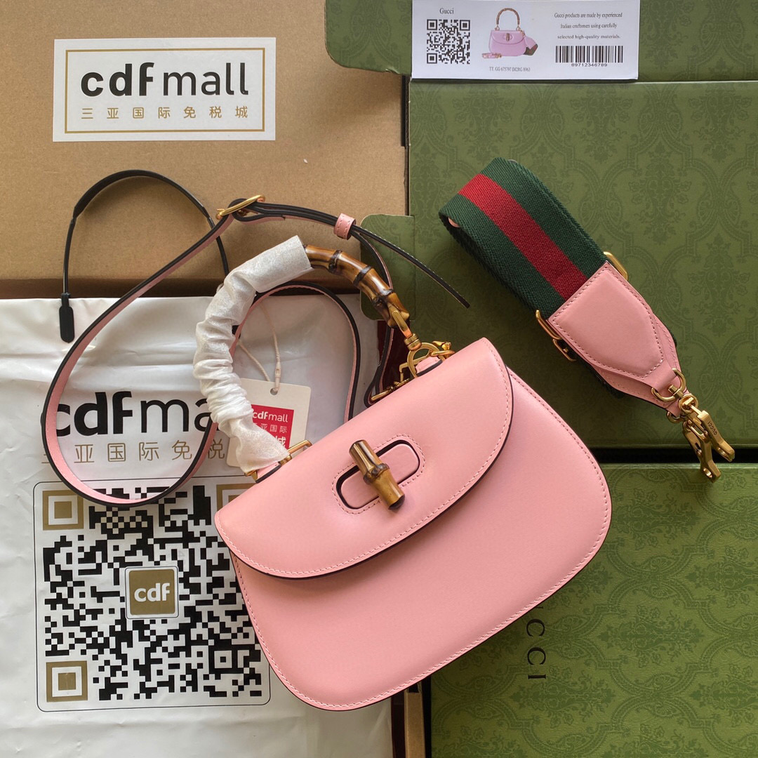 G*u*i bamboo handle bag