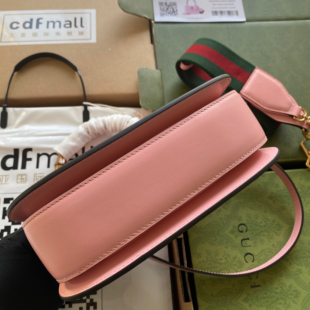 G*u*i bamboo handle bag