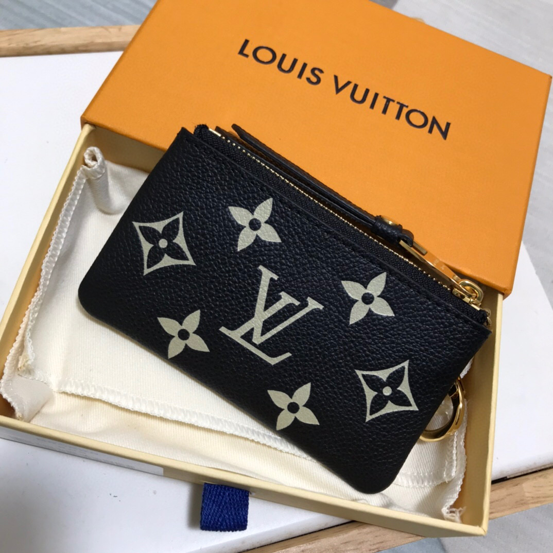 l**is V*t*n coin purse