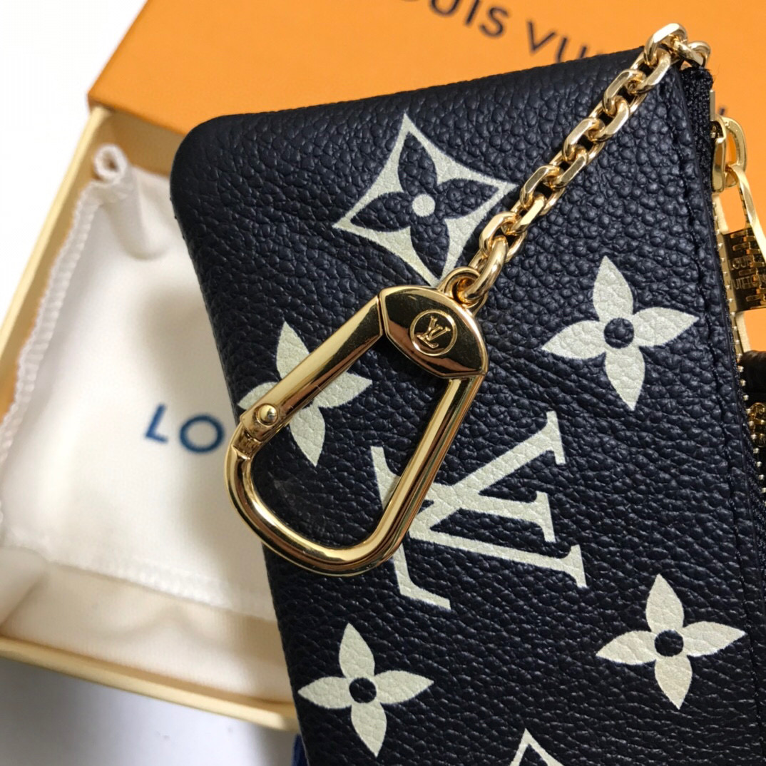 l**is V*t*n coin purse