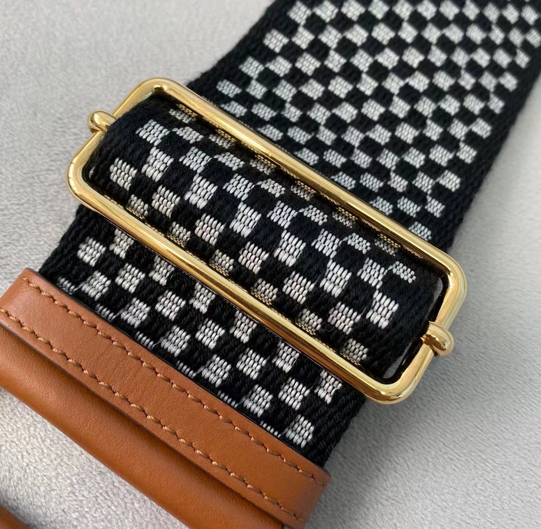 F**di shoulder strap