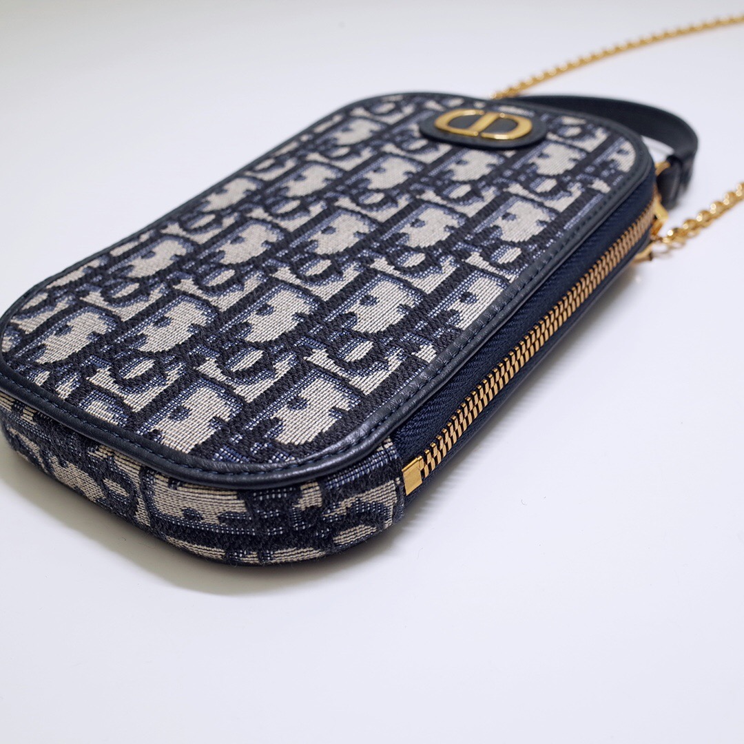 D*or mobile phone bag