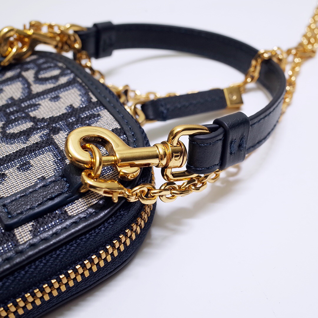 D*or mobile phone bag