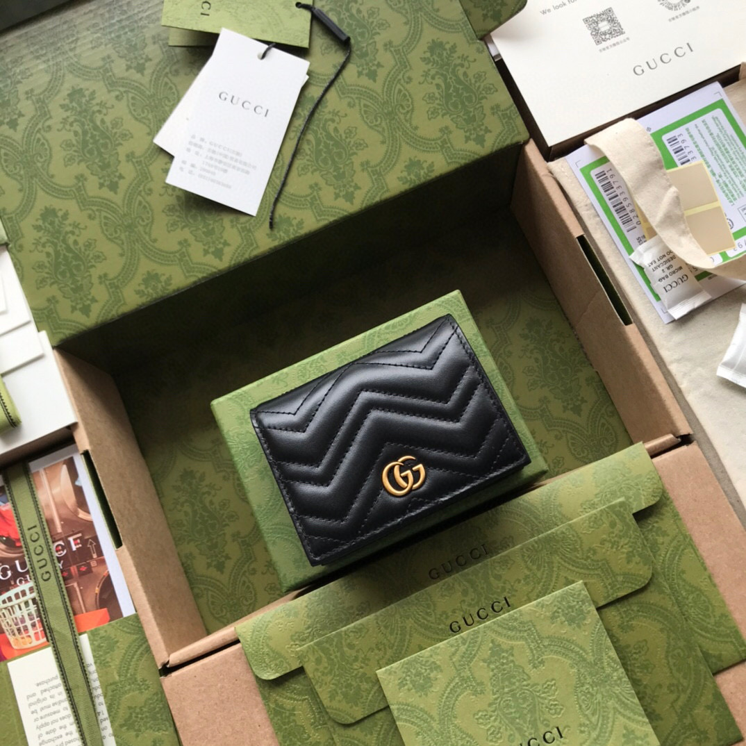 G*u*i gg marmont card case wallet