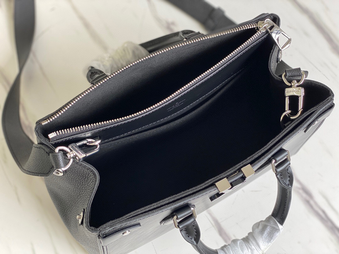 l**is V*t*n grenelle tote