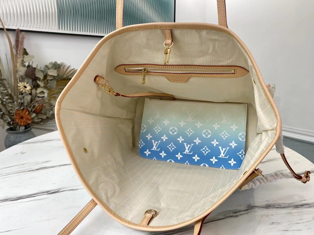 l**is V*t*n neverfull