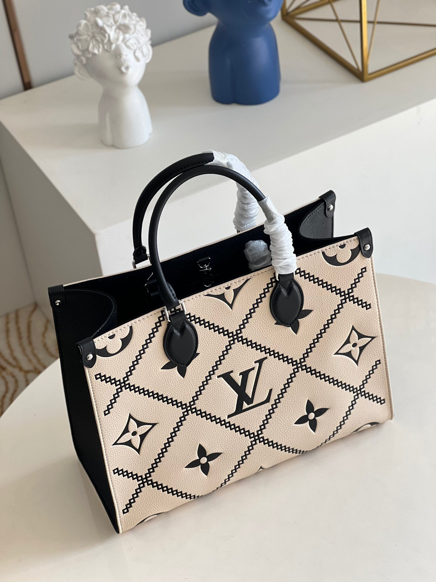 l**is V*t*n onthego mm