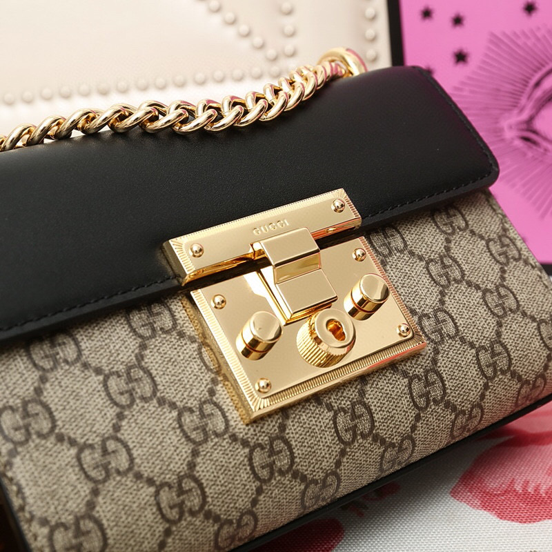G*u*i padlock