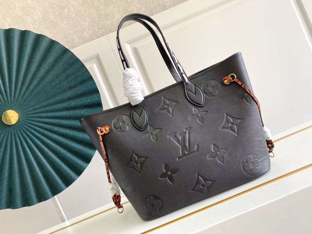 l**is V*t*n neverfull mm