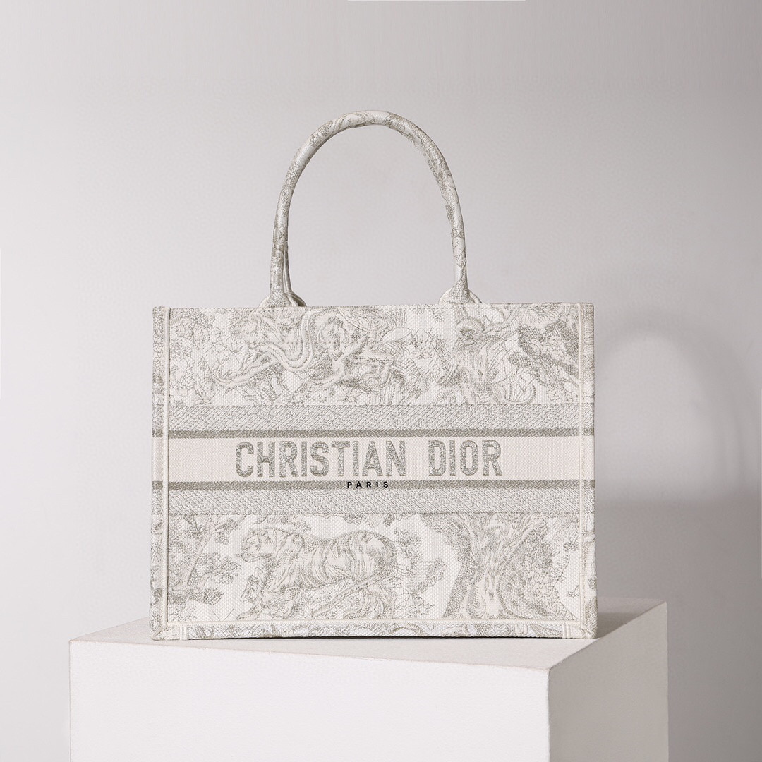 D*or book tote