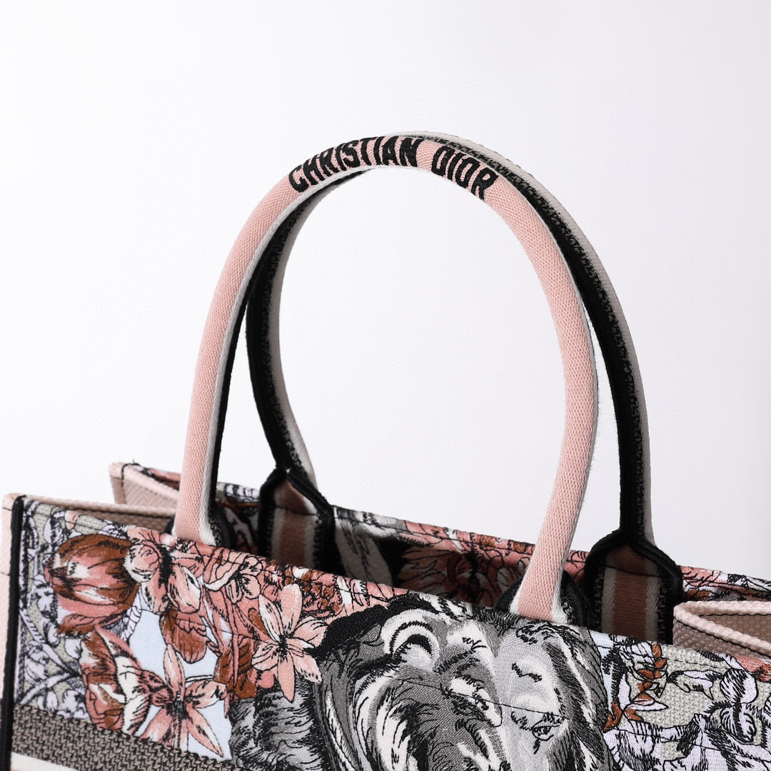 D*or book tote