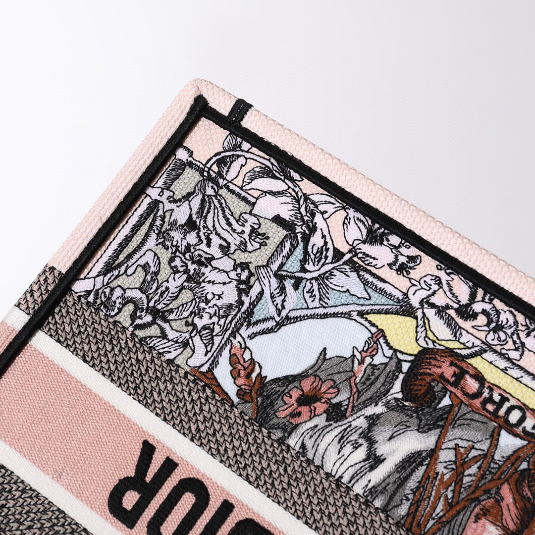 D*or book tote