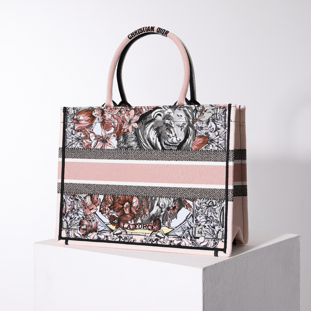 D*or book tote