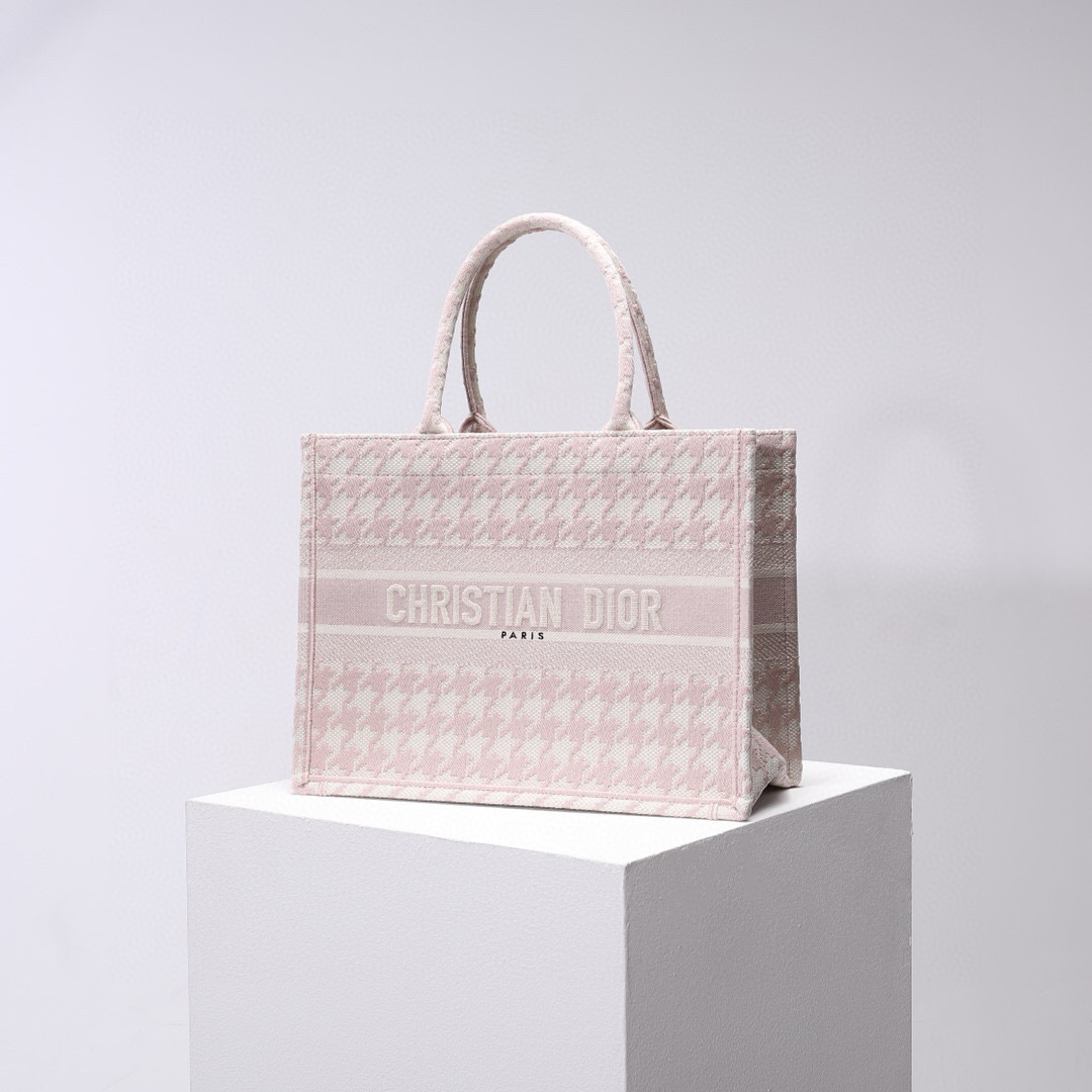 D*or book tote
