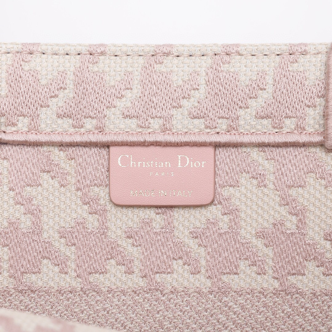 D*or book tote