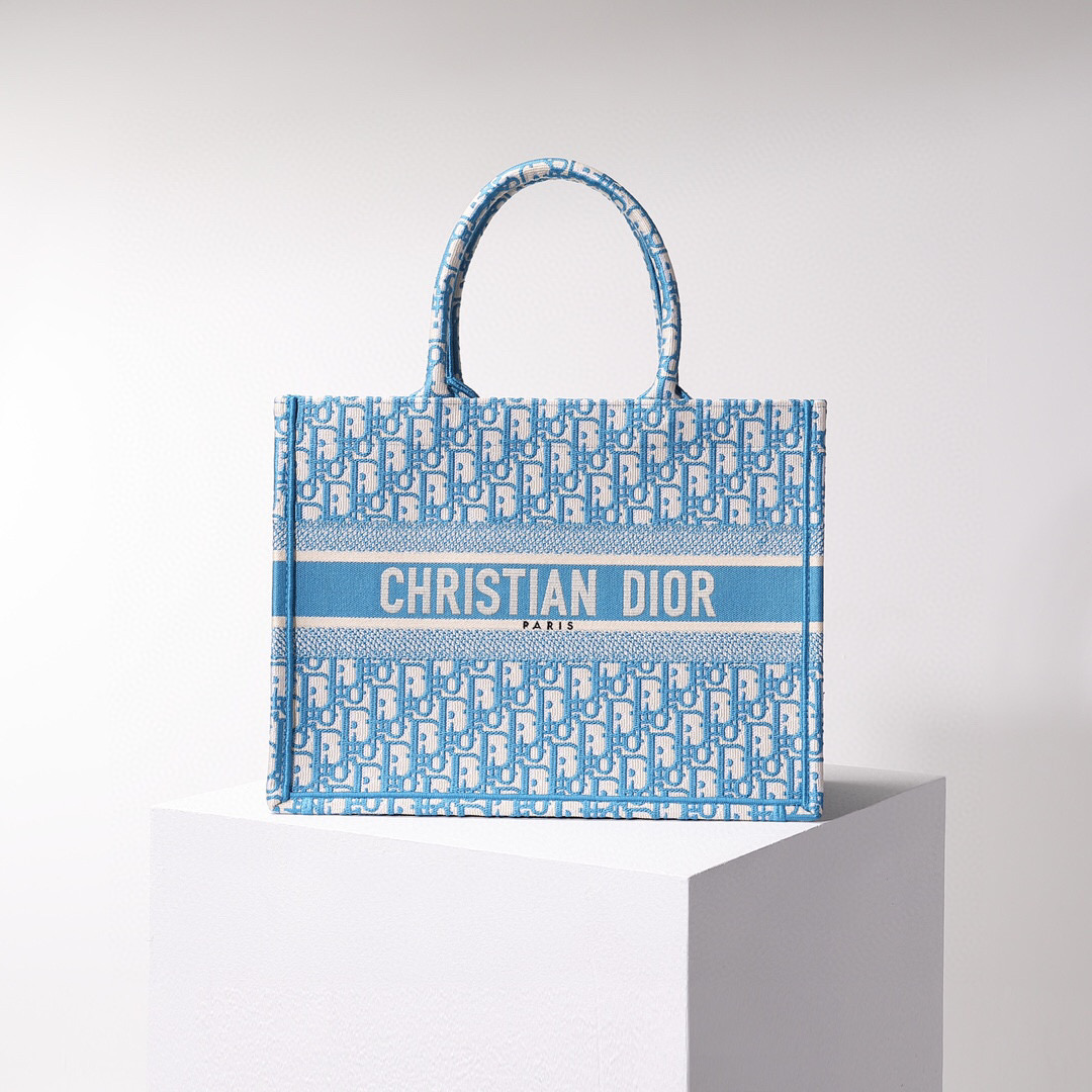 D*or book tote