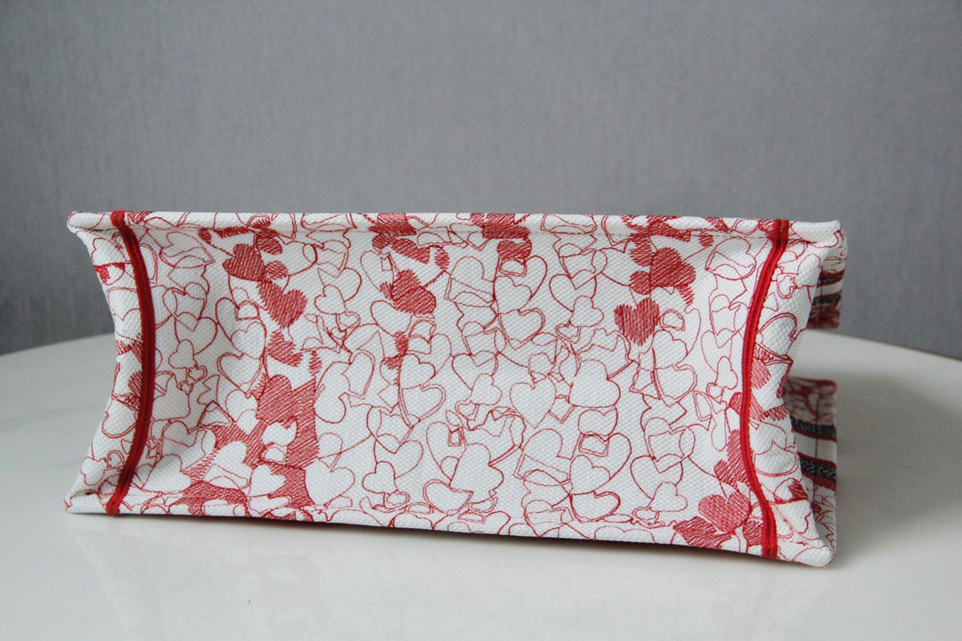 D*or book tote