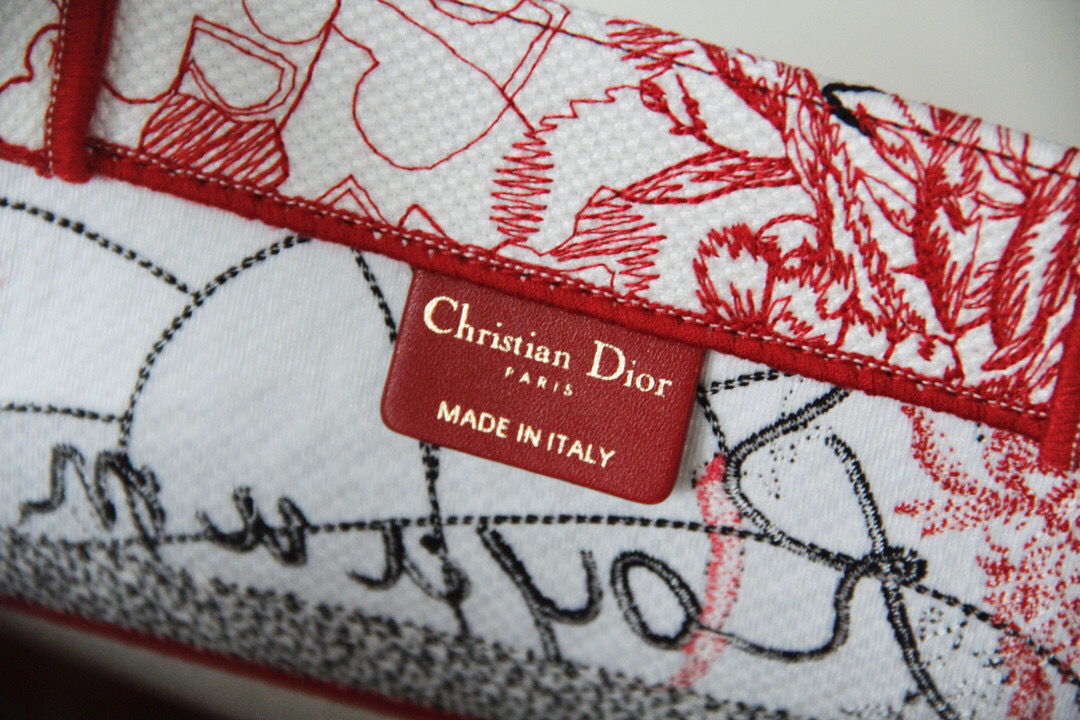 D*or book tote