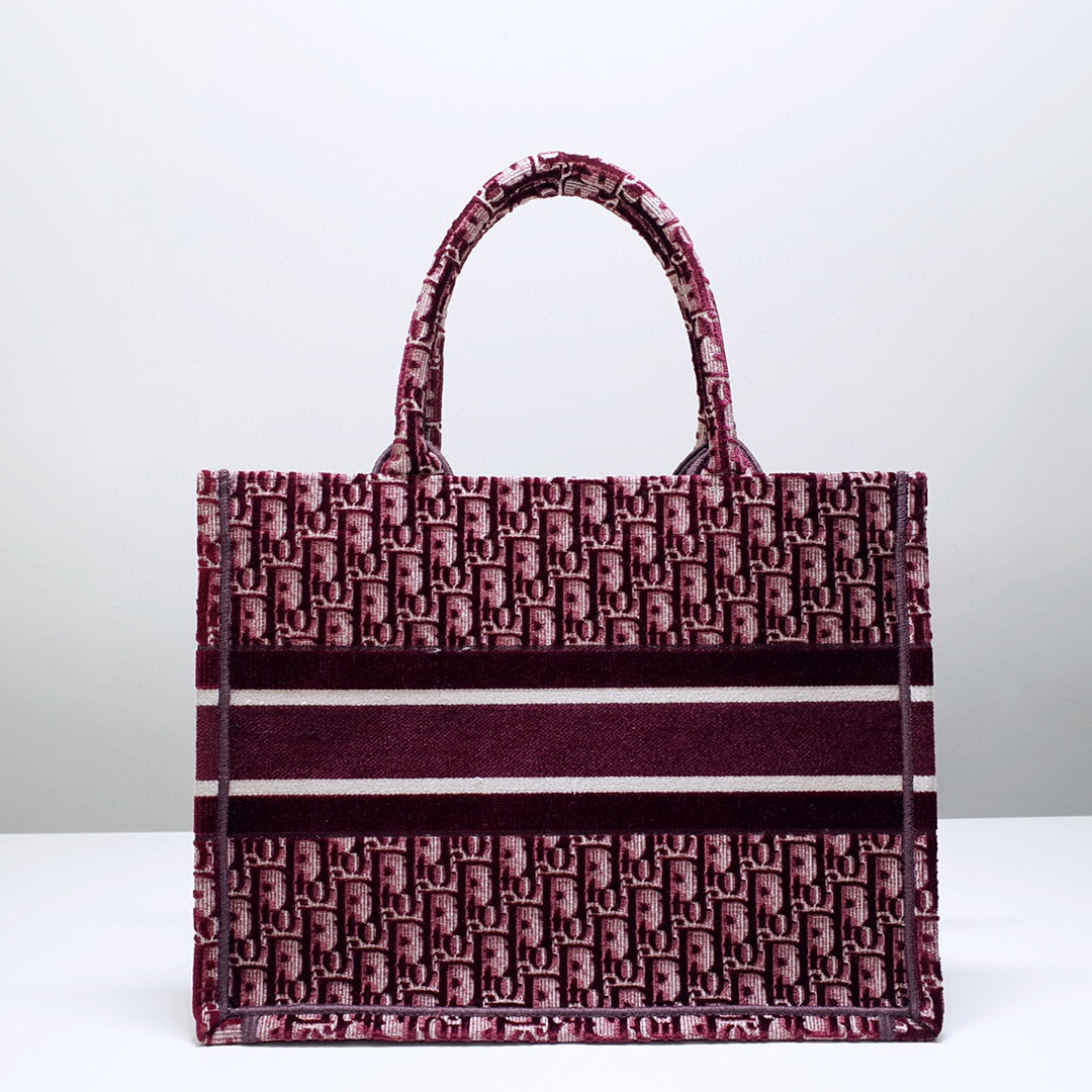 D*or book tote
