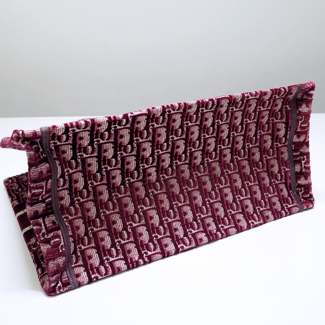 D*or book tote