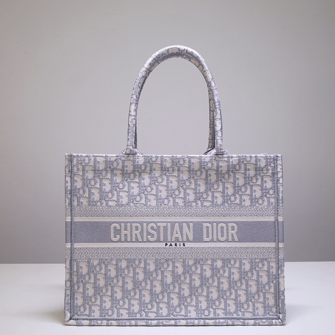 D*or book tote