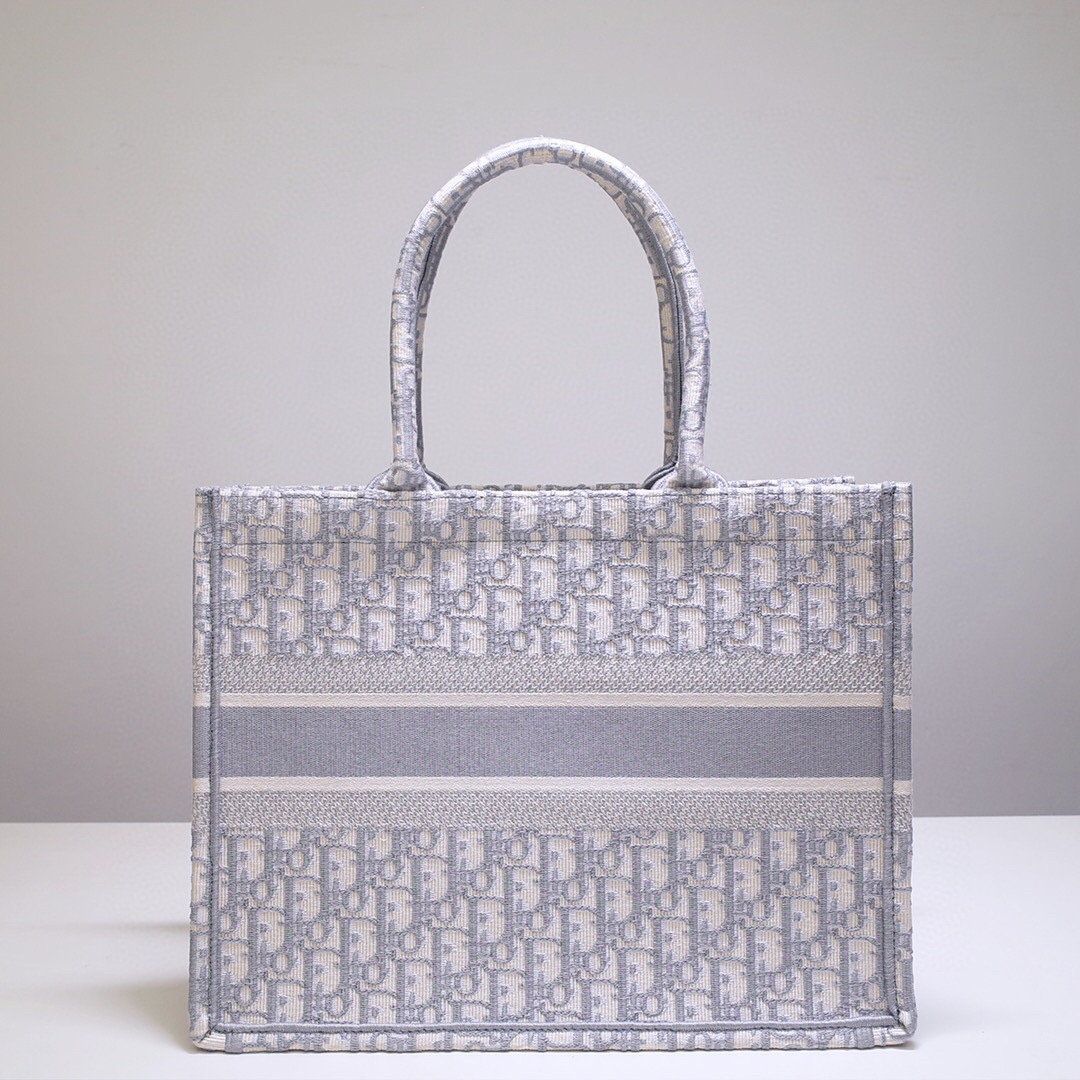 D*or book tote