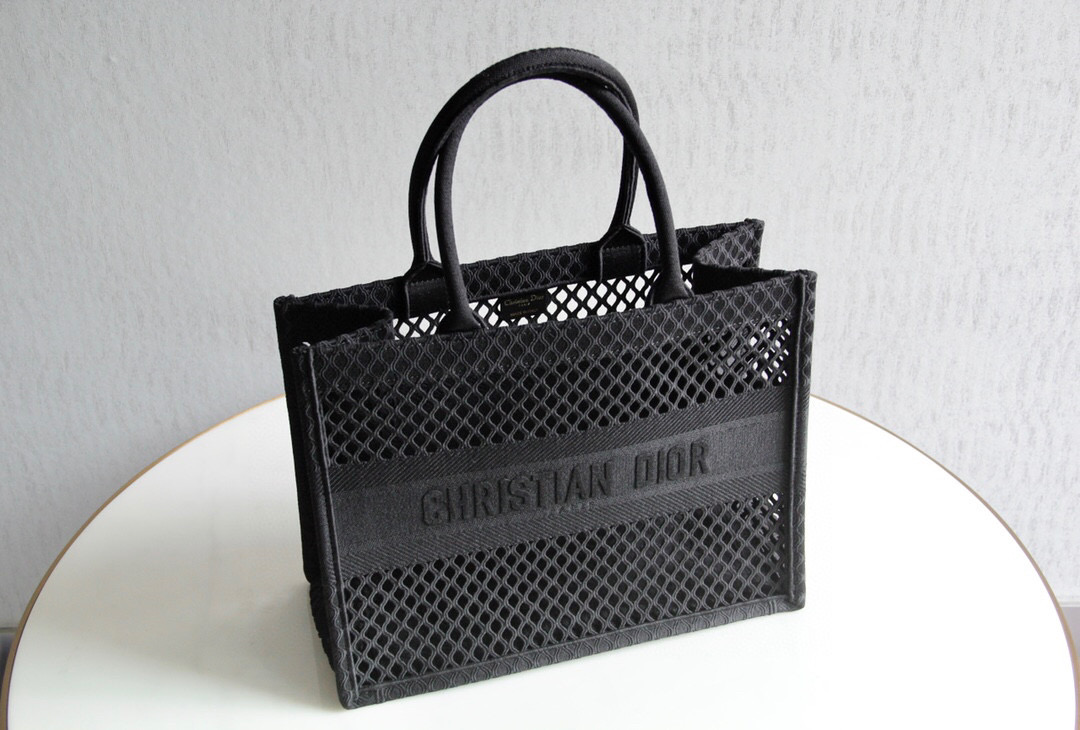 D*or book tote