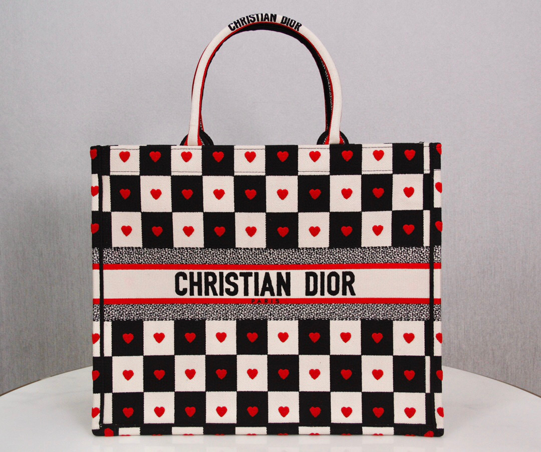 D*or book tote