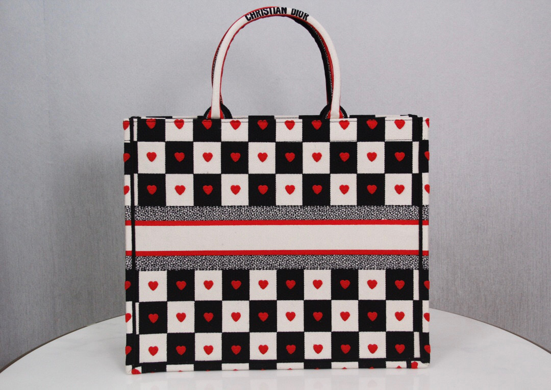 D*or book tote