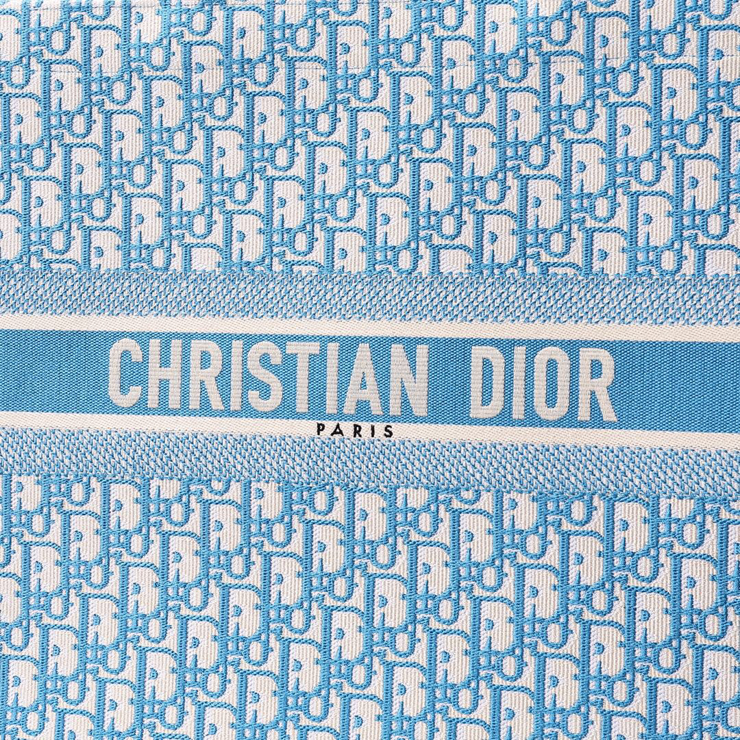 D*or book tote