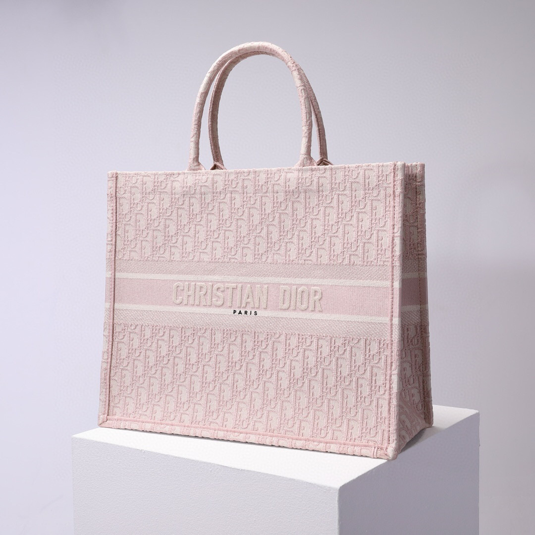 D*or book tote