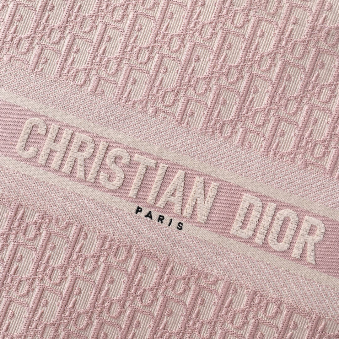 D*or book tote
