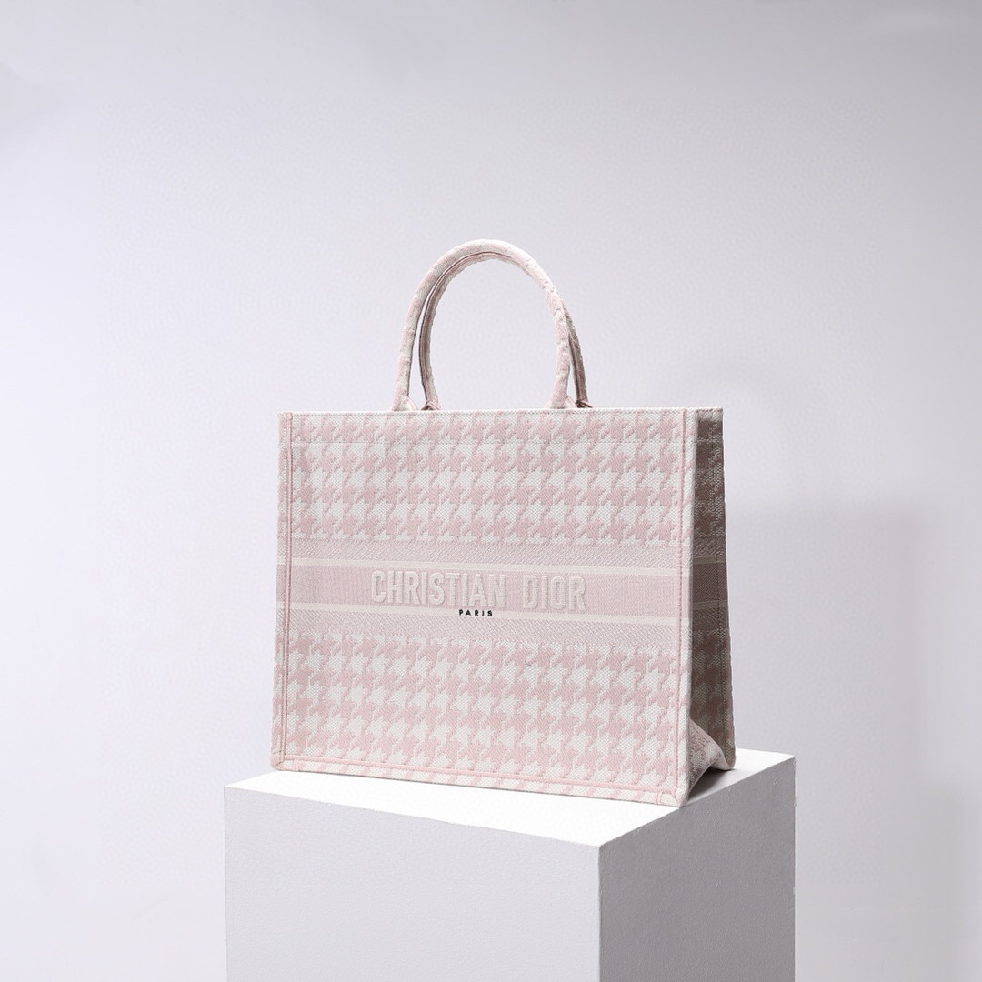 D*or book tote