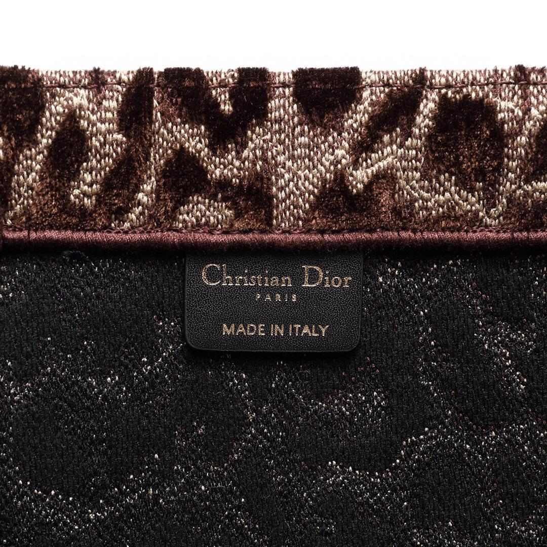 D*or book tote