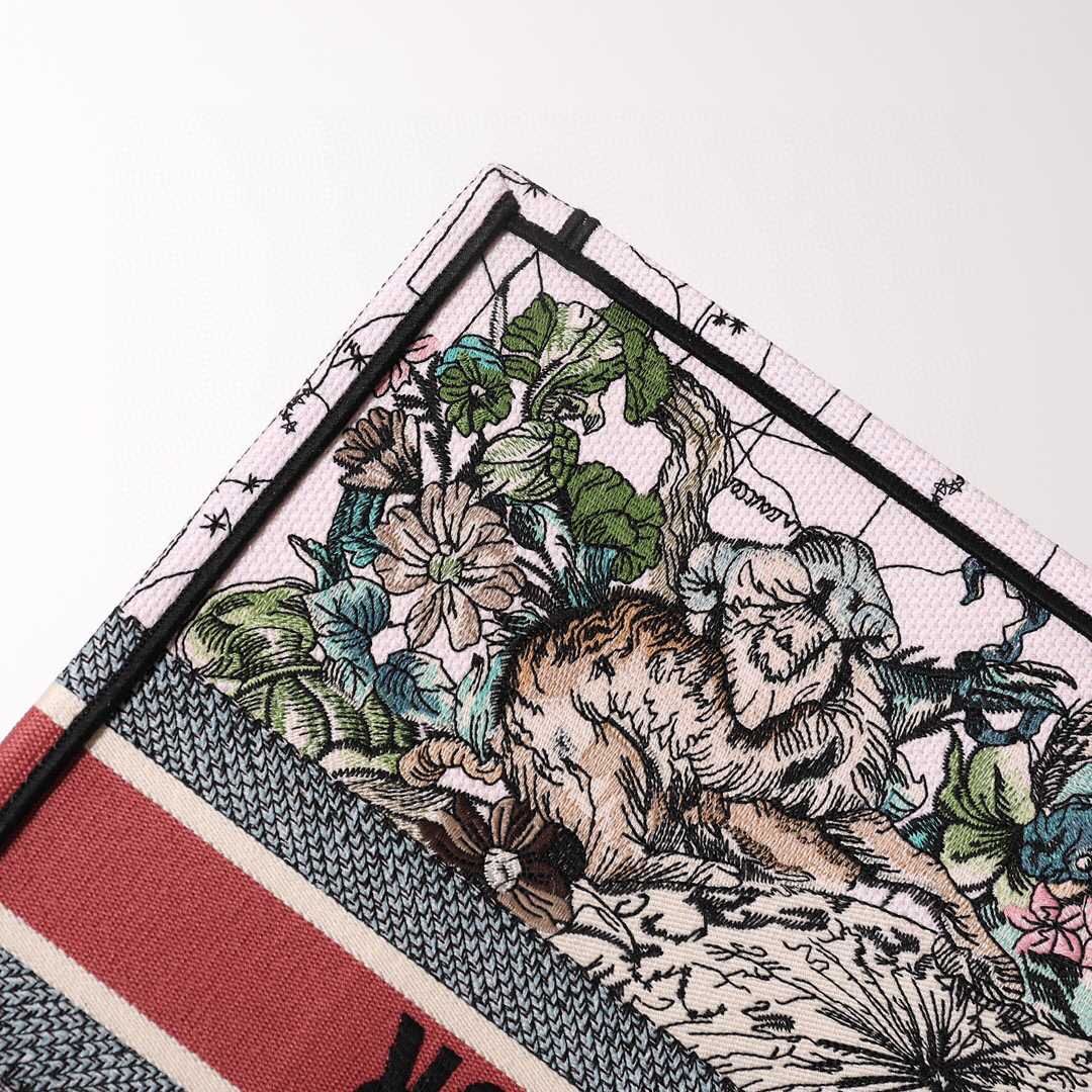 D*or book tote