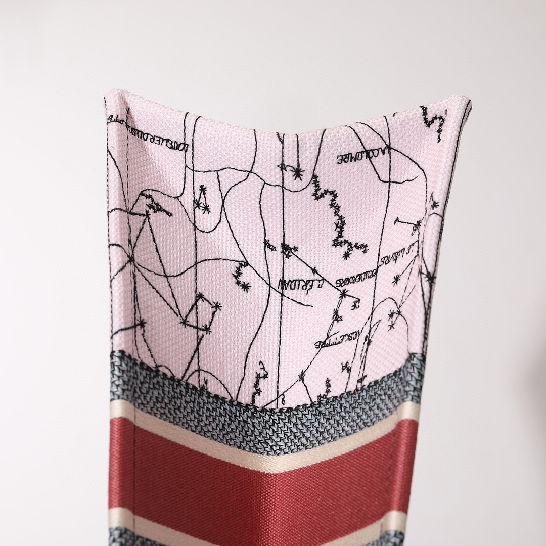 D*or book tote