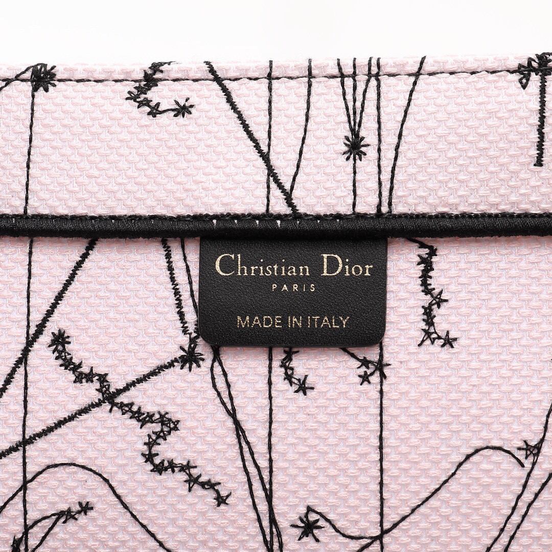D*or book tote