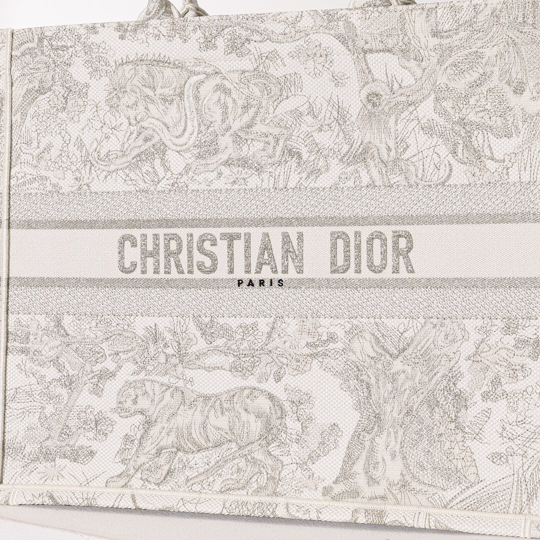D*or book tote