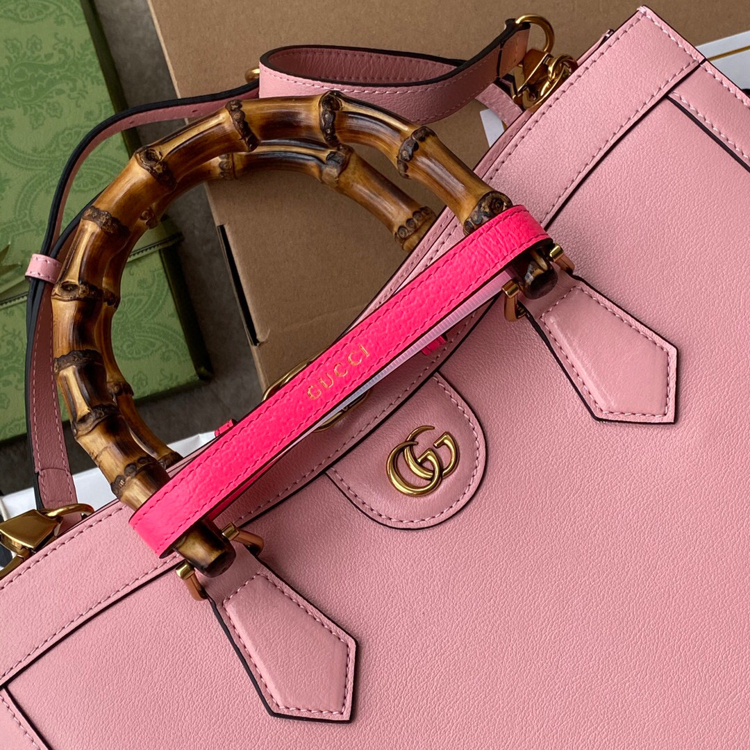 G*u*i diana tote
