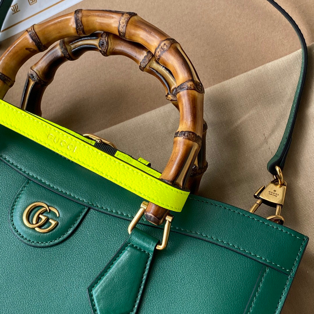 G*u*i diana tote