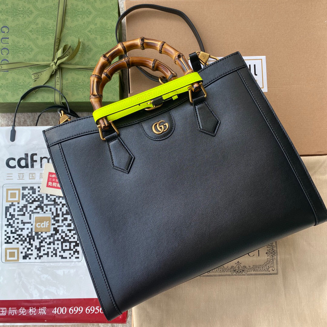 G*u*i diana tote