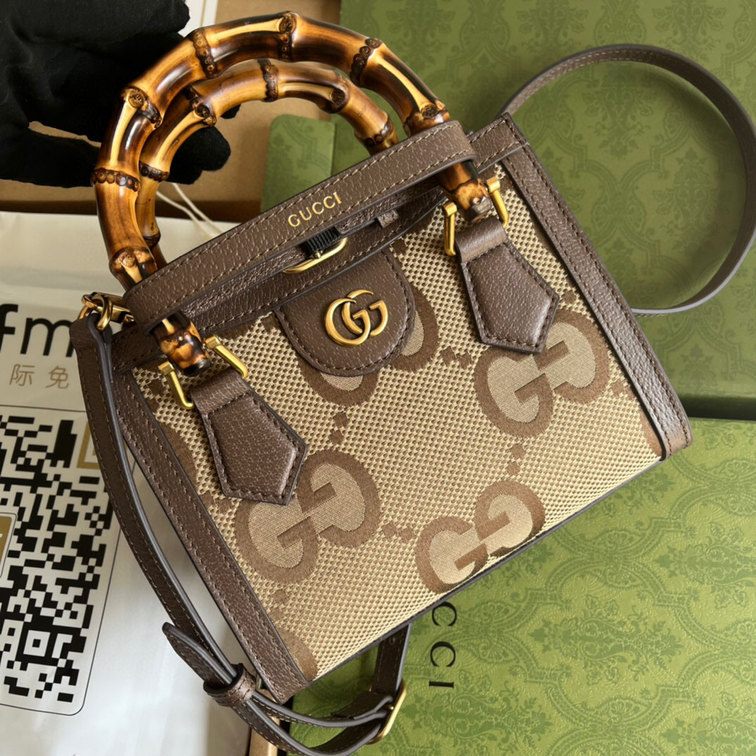 G*u*i diana tote
