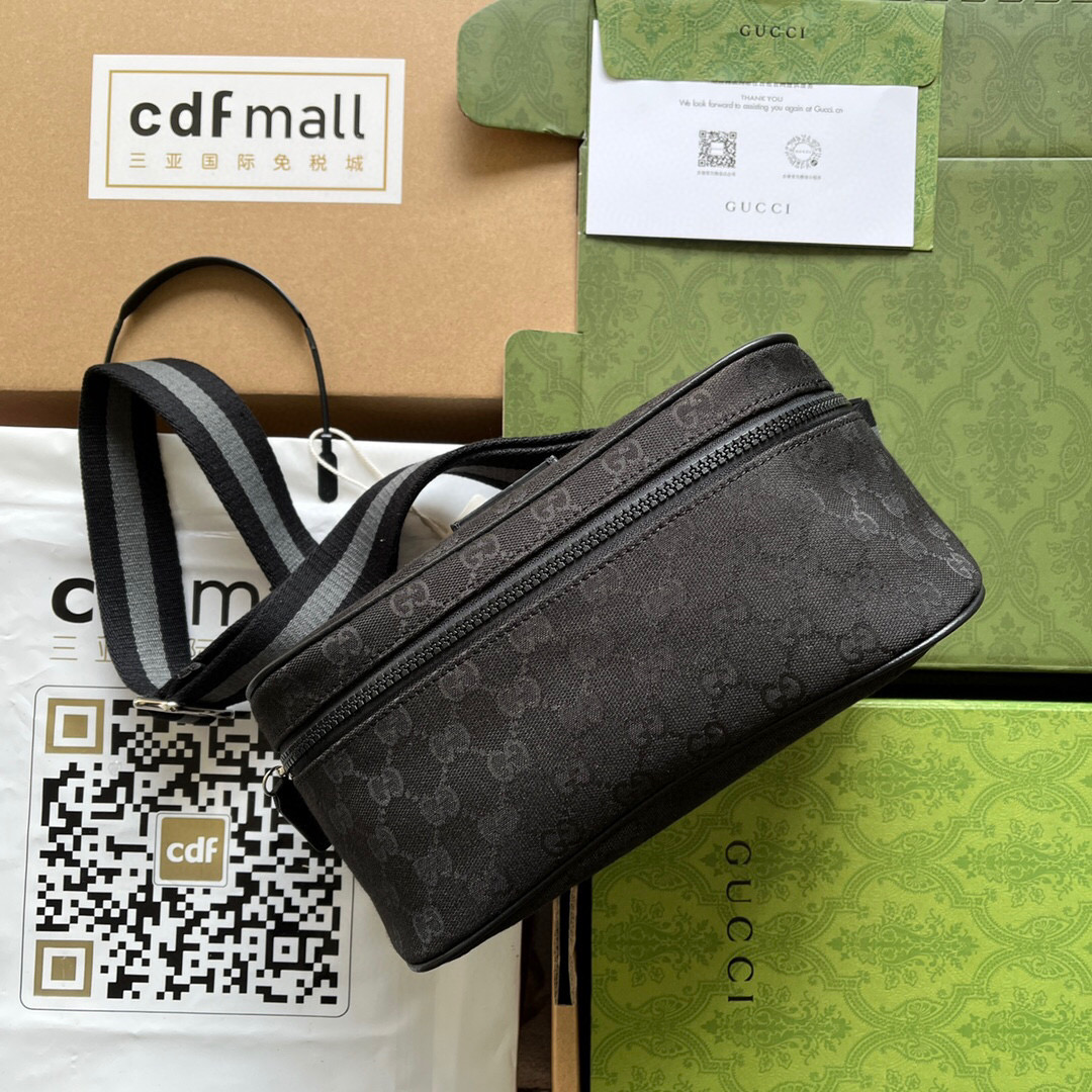 G*u*i shoulder bag