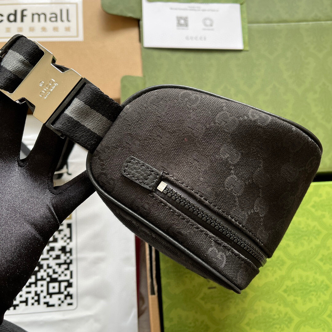 G*u*i shoulder bag