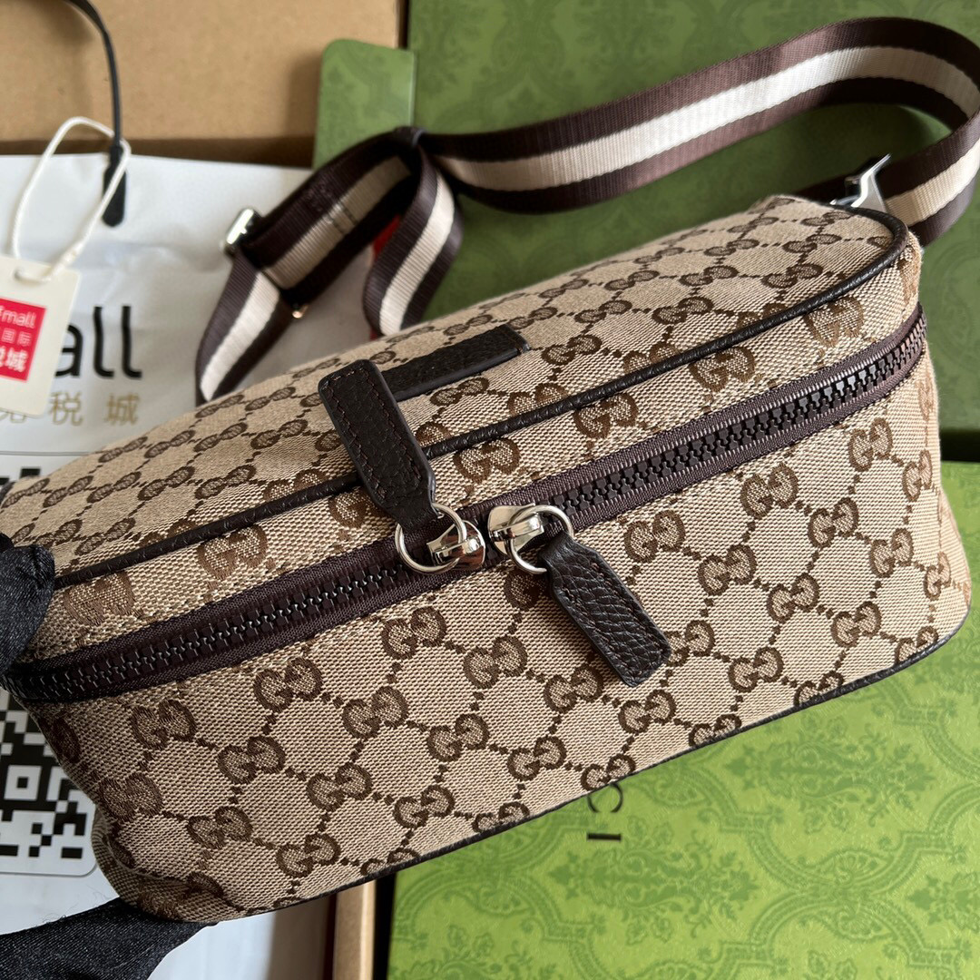 G*u*i shoulder bag