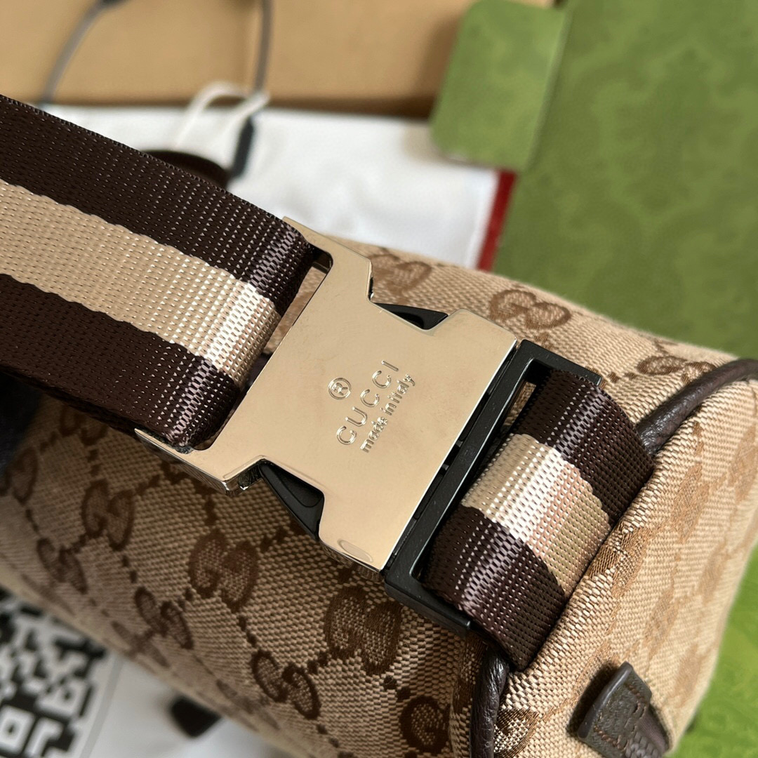 G*u*i shoulder bag